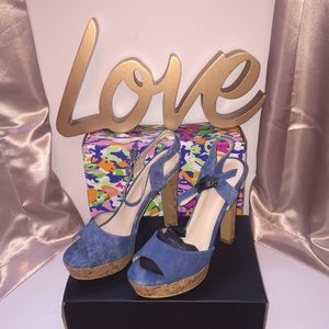 BRAND NEW!! Denim peep toe platform heel